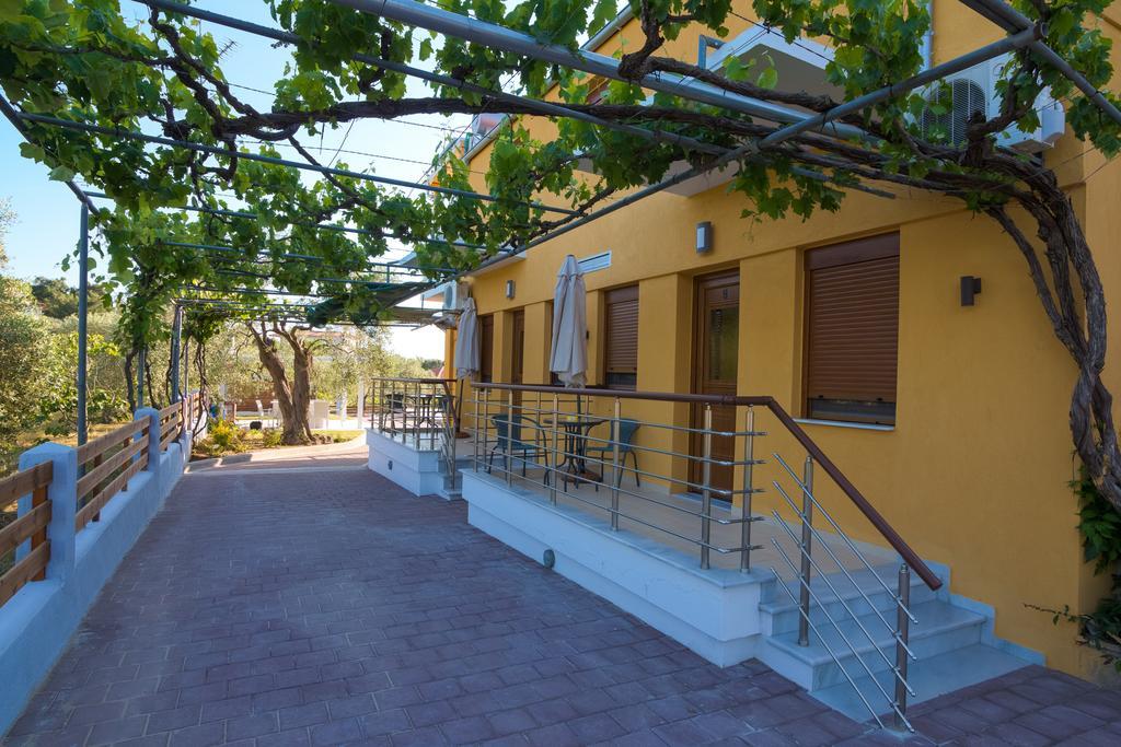 Studios Gagos Astris Exterior foto